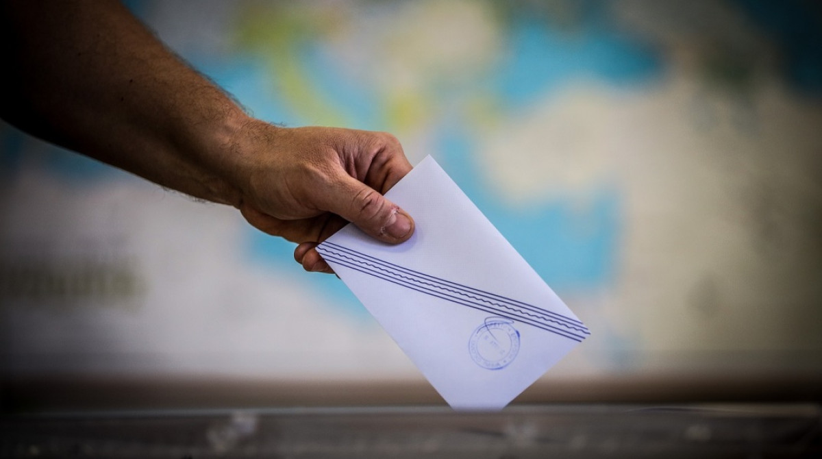 Τα 36 κόμματα που κατεβαίνουν στις εκλογές