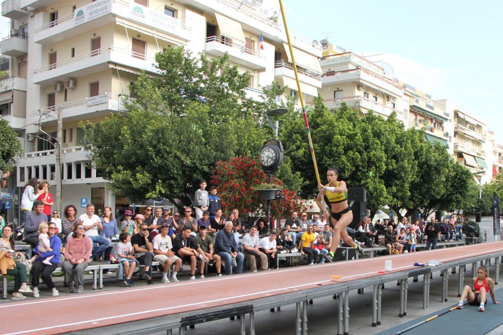 Kalamata Street Pole Vault: Κορυφαίες επιδόσεις στην κεντρική πλατεία