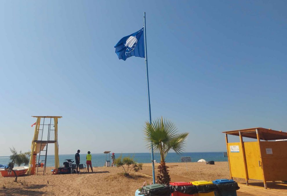 Ανεμίζει πλέον στη Μπούκα η Γαλάζια Σημαία