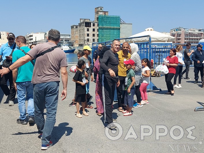 Μεταφέρθηκαν στη Μαλακάσα οι 60 μετανάστες – Συνελήφθησαν 4 διακινητές