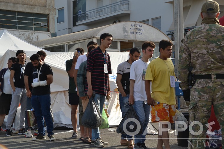 Στο Κέντρο Υποδοχής και Ταυτοποίησης της Μαλακάσας οι διασωθέντες