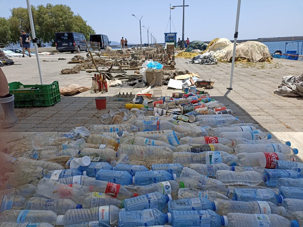 Καλαμάτα: Διήμερος καθαρισμός παραλιακής ζώνης με σημαντικά συμπεράσματα για την τοπική κοινωνία