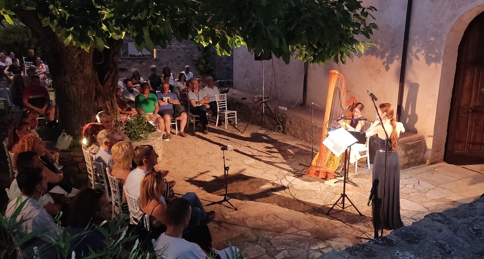 Ένα μουσικό ταξίδι στον Ανδρομονάστηρο υπό τους ήχους του φλάουτου και της άρπας