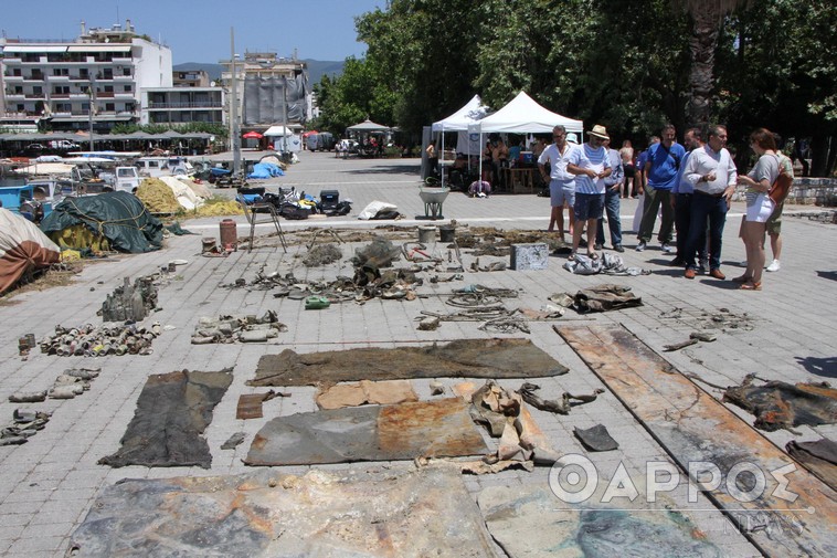 Καθαρισμός λιμένα Καλαμάτας: Ολοκληρώθηκε η πρώτη μέρα εργασιών