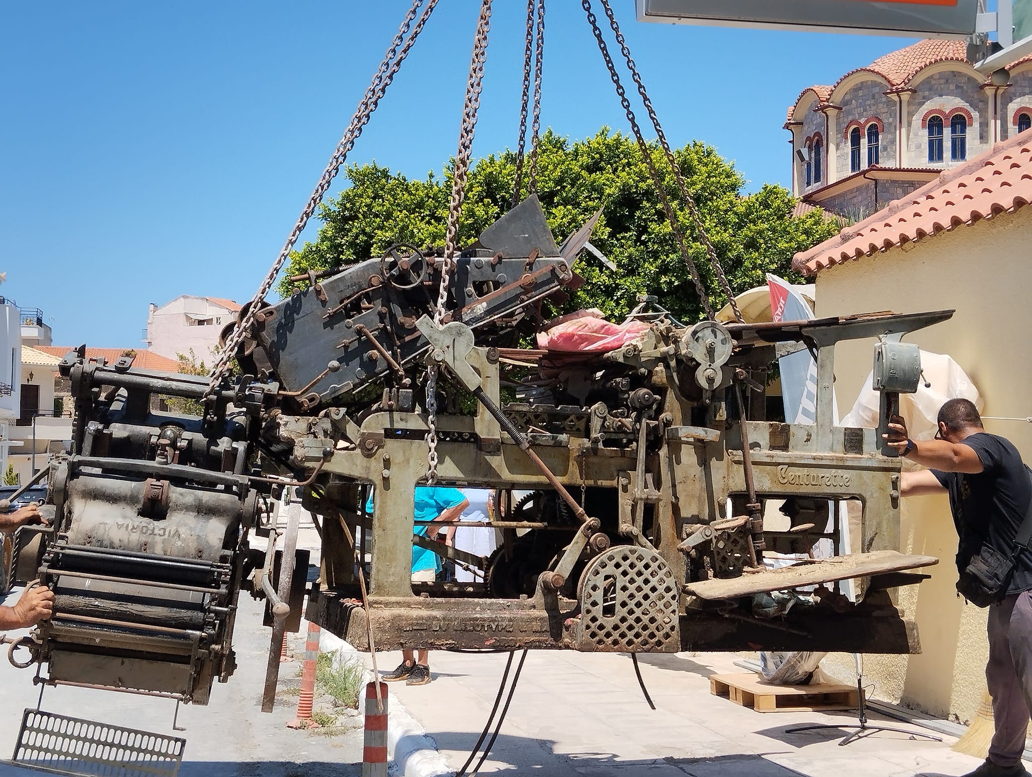 Κυπαρισσία: Αποκαλύφθηκε και σώθηκε  τυπογραφικό μηχάνημα του 1940