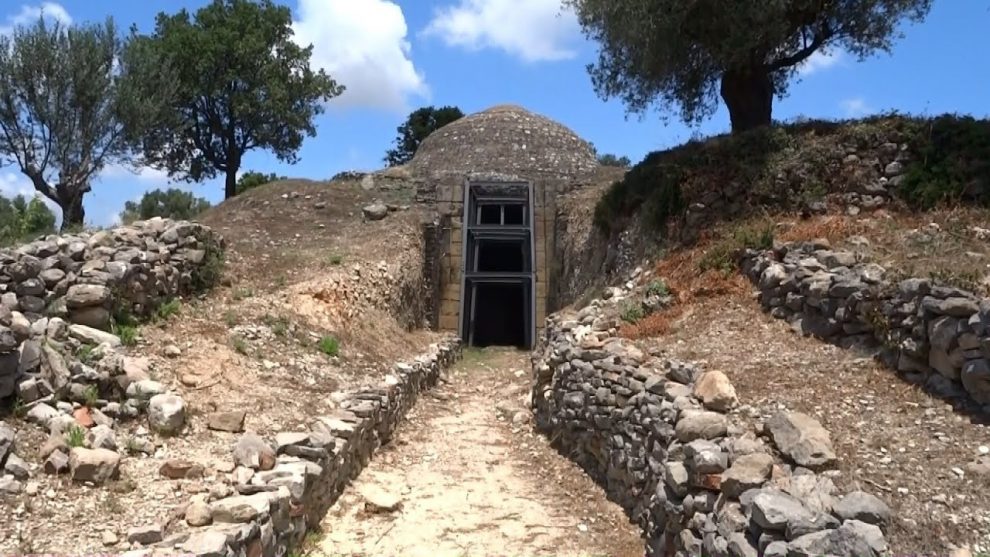 Τραγούδια στο φως του φεγγαριού στον αρχαιολογικό χώρο Περιστεριάς