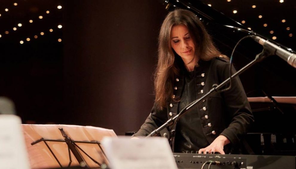 Μαρία Κοτρώτσου: Η δημιουργός του καινούριου είδους μουσικής Instelect!