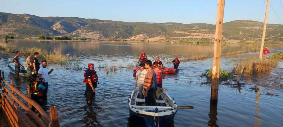 Εθελοντές από την Καλαμάτα συνδράμουν  σε επιχειρήσεις διάσωσης στη Θεσσαλία