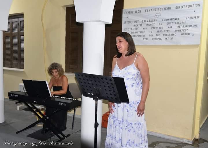 Πολεμικό Μουσείο Καλαμάτας: Με επιτυχία δόθηκε η συναυλία υπό το φως της πανσελήνου