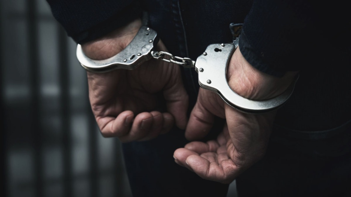 Συλλήψεις τριών ατόμων  για μικροποσότητες κοκαΐνης