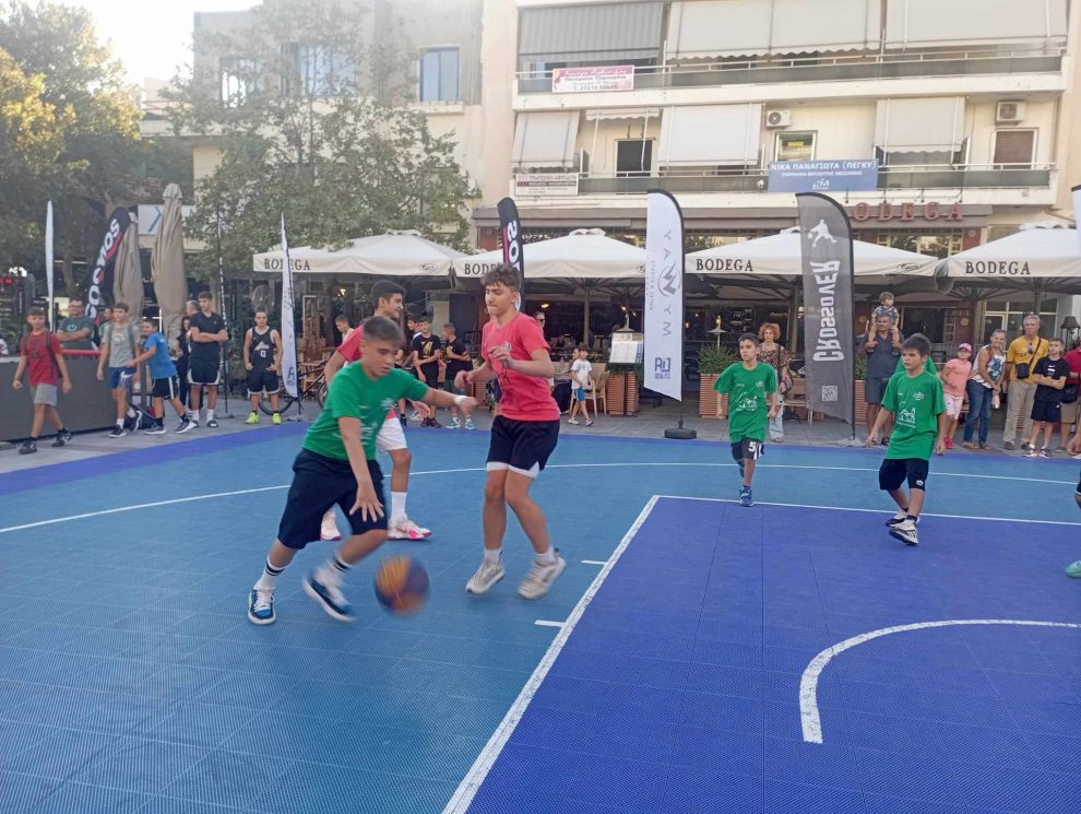 Ξεκίνησε χθες το 1st Kalamata 3 on 3 Open στην κεντρική πλατεία