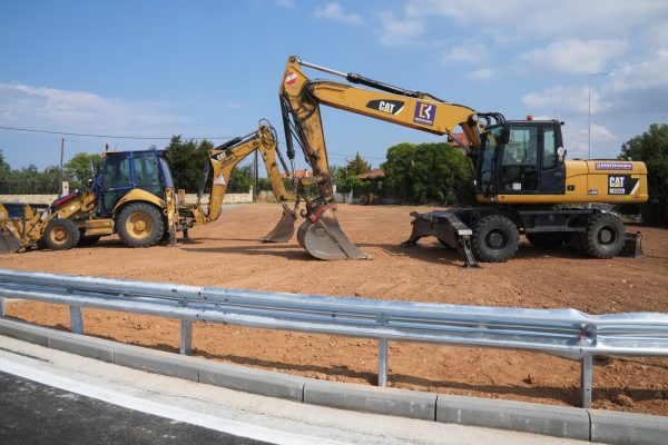 Με 410 εκατομμύρια ξεκινά  τη θητεία του ο Δ. Πτωχός