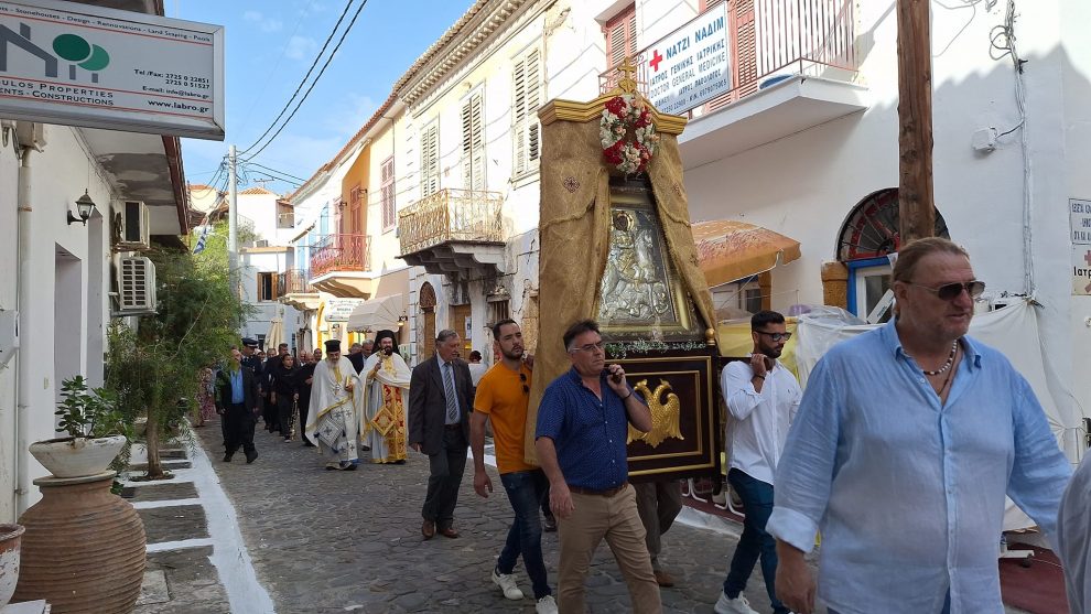 Λαμπρός ο εορτασμός  του Αγίου Δημητρίου στην Κορώνη