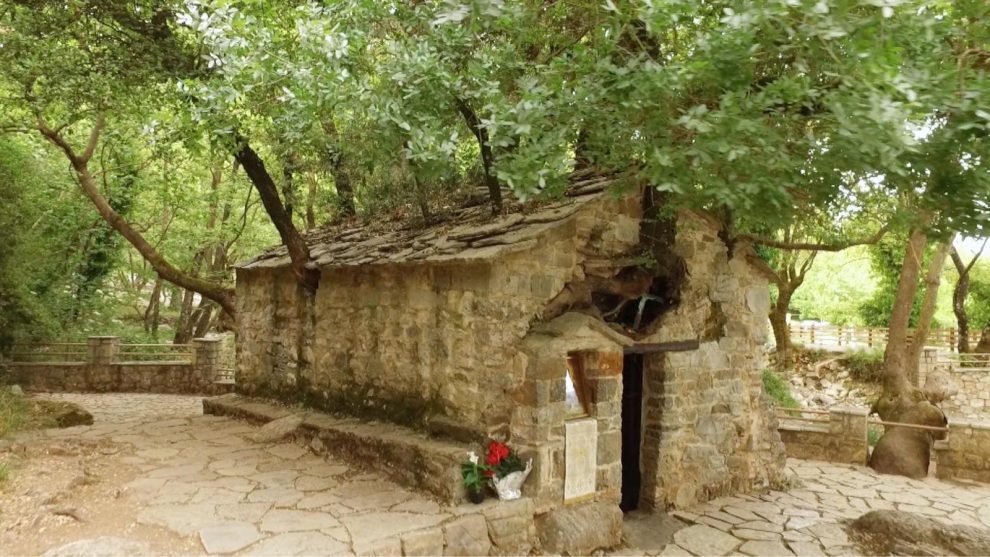 Στο βιβλίο Γκίνες  το βυζαντινό εκκλησάκι…