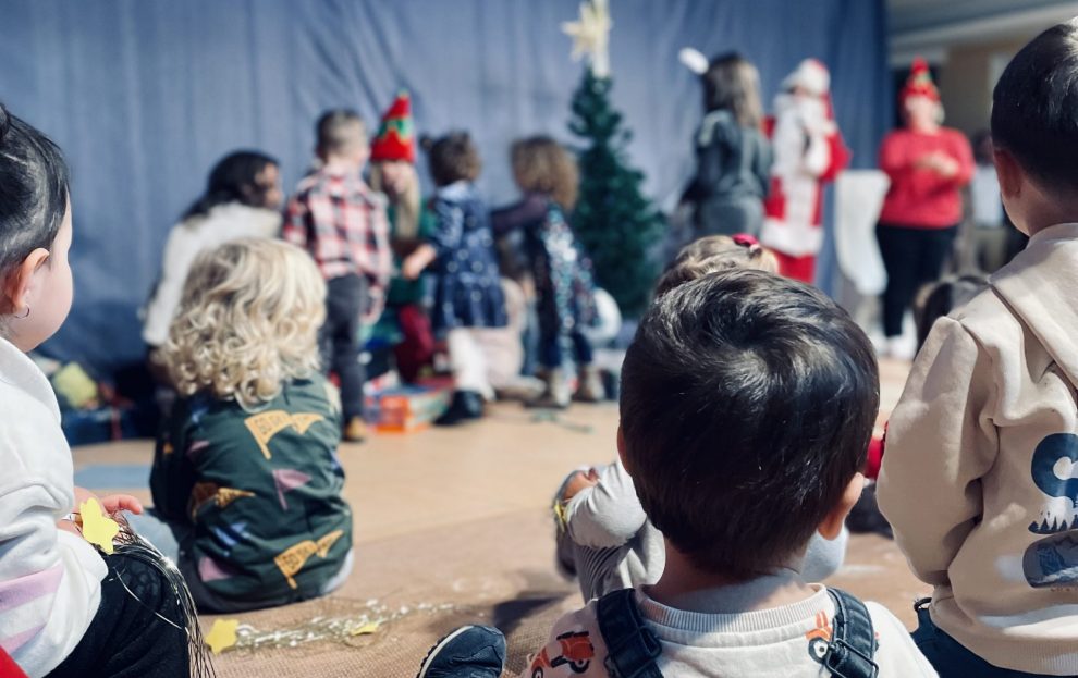 Εκπαιδευτήρια Μπουγά: Με πολλά χαμόγελα η χριστουγεννιάτικη εκδήλωση του Παιδικού Σταθμού