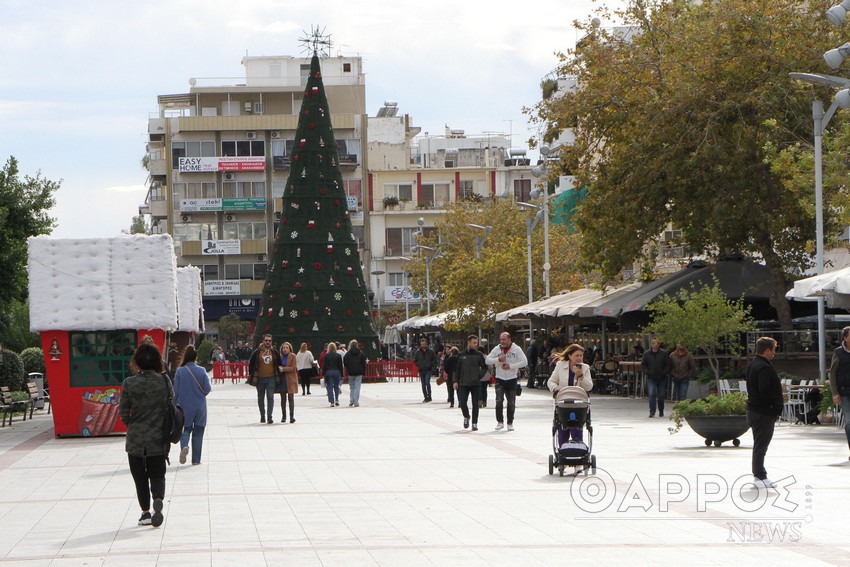 Καλαμάτα: Με εργαστήρια, παραστάσεις και χορό συνεχίζονται οι εκδηλώσεις στην «Πλατεία των Ευχών»