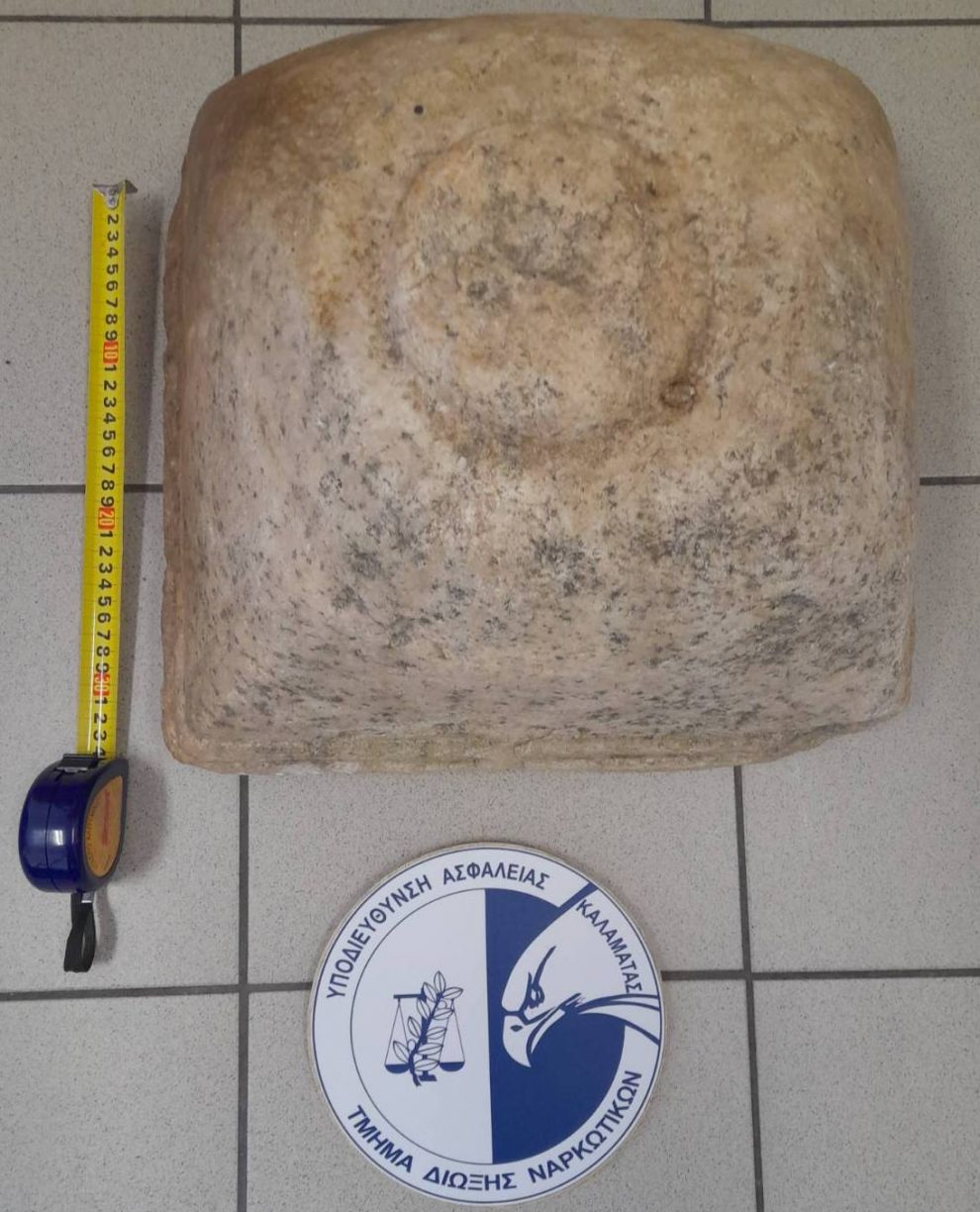 Μεσσηνία: Συνελήφθη να έχει στην κατοχή του ένα  μαρμάρινο κιονόκρανο