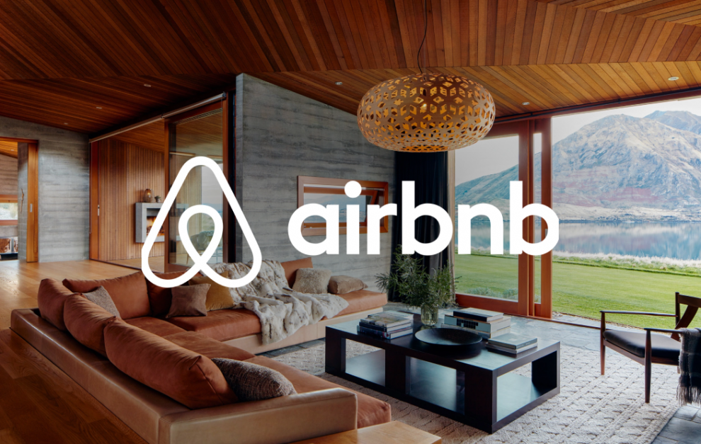 Airbnb: Τι θα πληρώσουν φέτος οι ιδιοκτήτες ακινήτων βραχυχρόνιας μίσθωσης