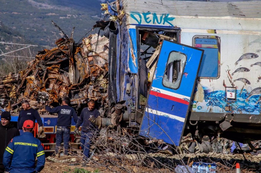 Κάτι ψοφίμια είμαστε…