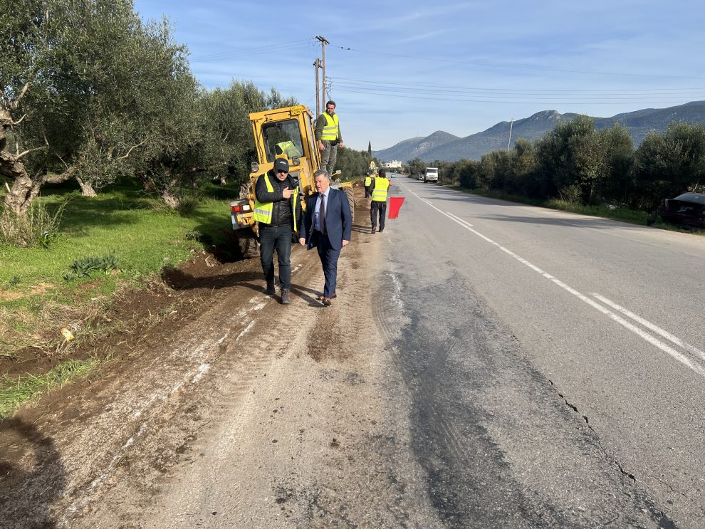 Π.Ε. Μεσσηνίας: Εργασίες καθαρισμού επαρχιακού –  εθνικού οδικού δικτύου και ΓΟΕΒ