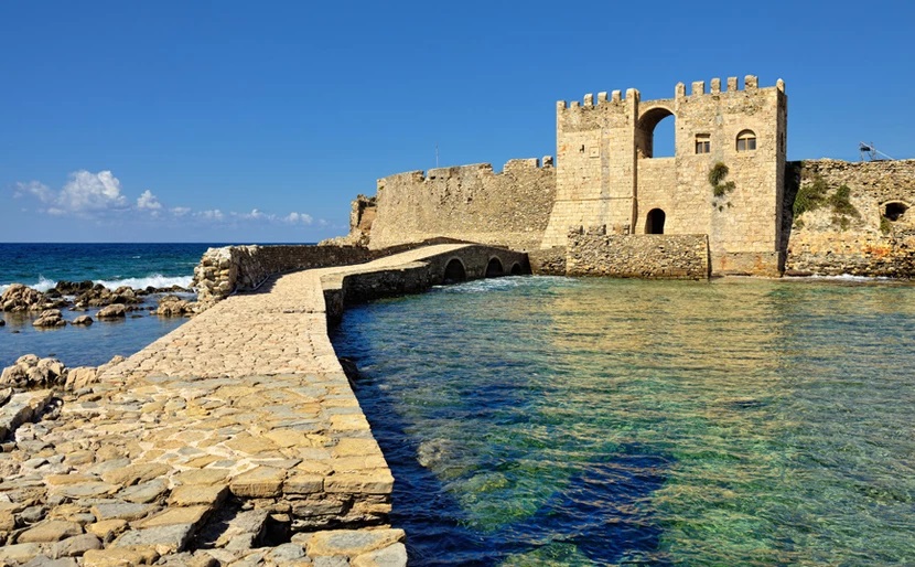 Ανατέθηκε η μελέτη για την αποκατάσταση του ανατολικού τείχους του Κάστρου της Μεθώνης