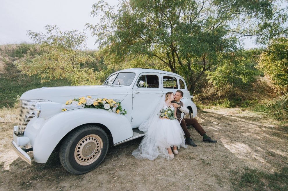 Ενοικίαση πολυτελούς αυτοκινήτου για γάμο: Πως να οργανώσετε την πιο σπουδαία ημέρα της ζωής σας με στυλ
