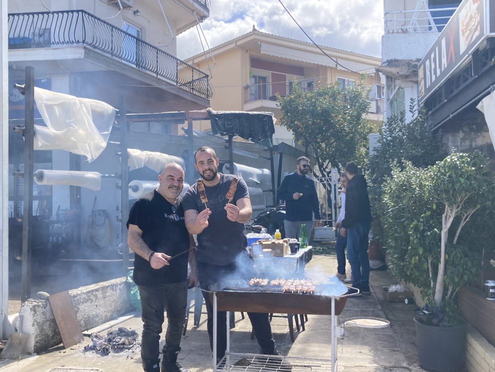 Τσίκνισαν στην Κυπαρισσία