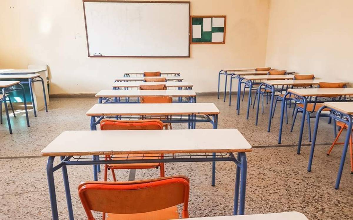 Πατήσια: 19χρονος μαχαίρωσε διευθυντή σχολείου και χτύπησε με σφυρί μαθητή
