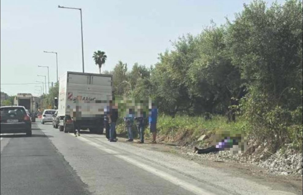 Αριοχώρι: Γυναίκα βρέθηκε ημιλιπόθυμη στην άκρη της εθνικής οδού