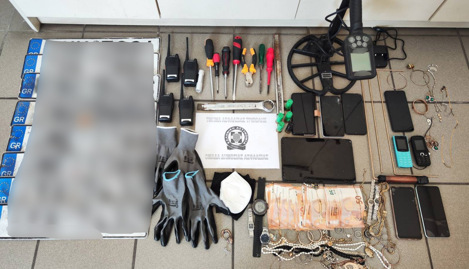 Με ορμητήριο τη Μεσσηνία έκλεβαν σπίτια και αυτοκίνητα σε όλη την Πελοπόννησο
