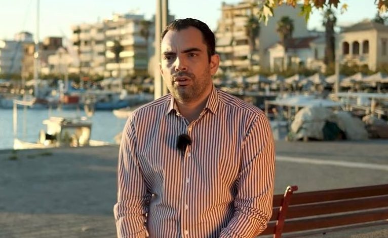 Χριστουγεννιάτικες ευχές του Γιάννη Πάζιου