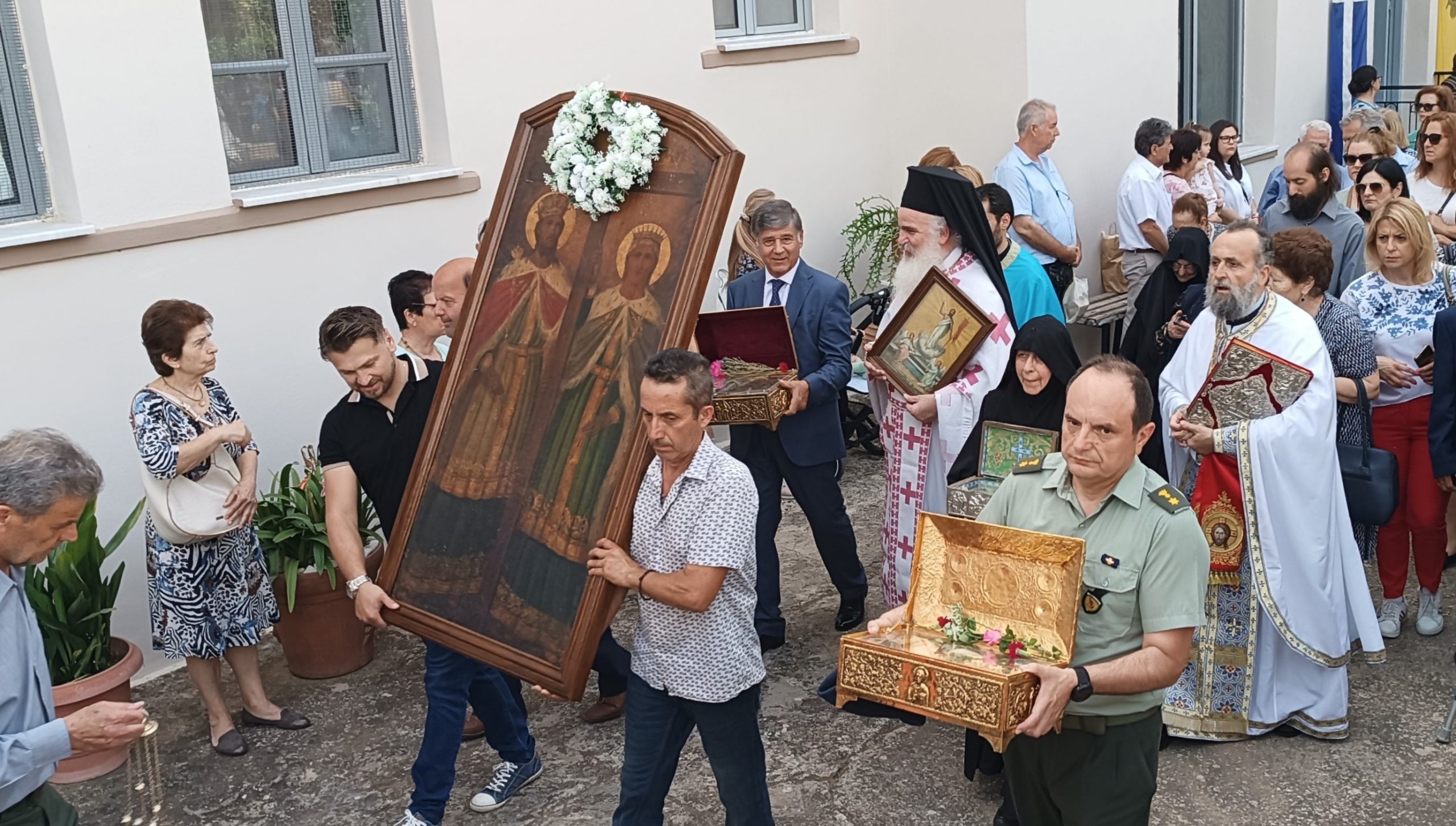 Η εορτή των Ισαποστόλων Αγίων Κωνσταντίνου και Ελένης