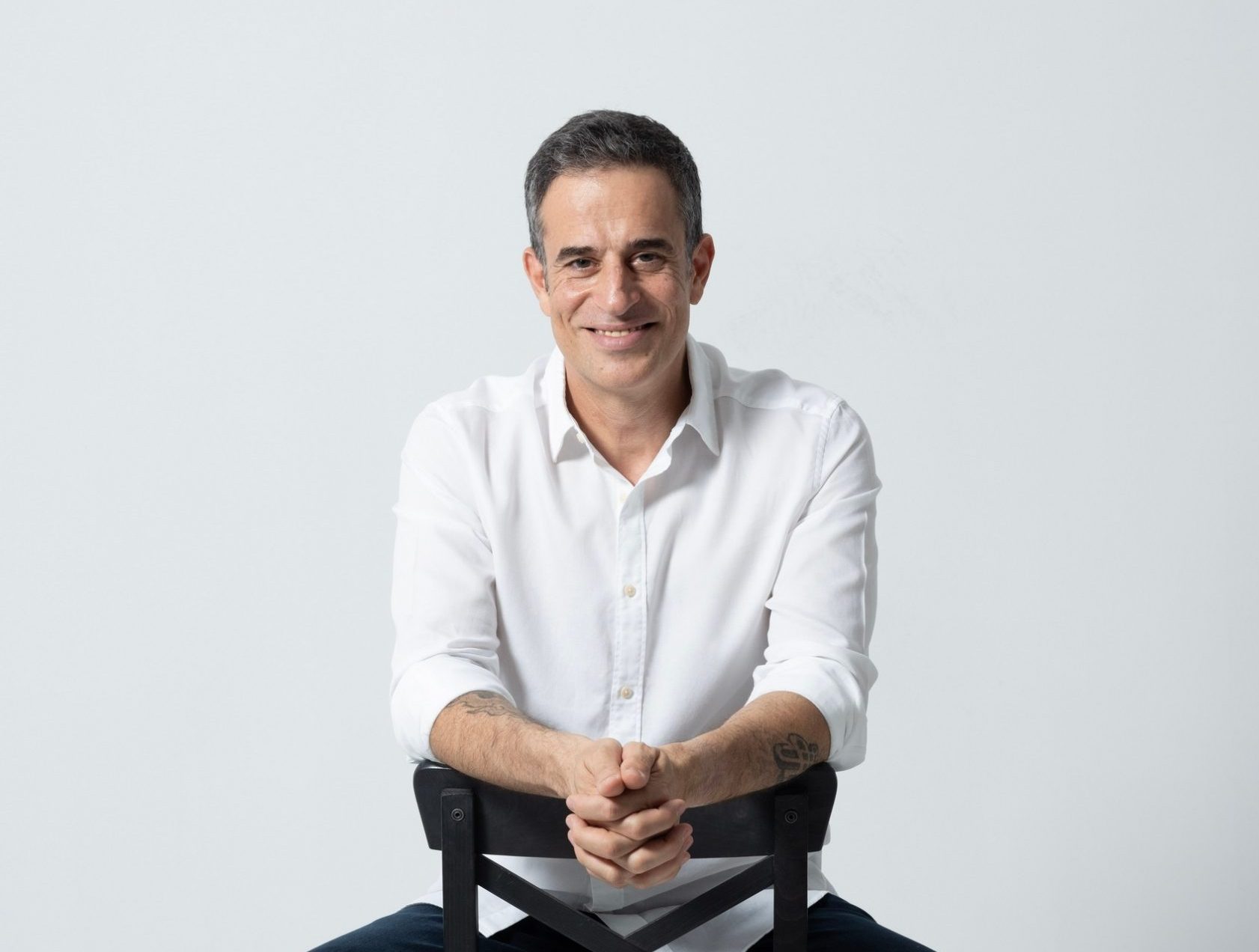 Βιβλιοπωλείο Bookmark: Παρουσίαση του βιβλίου «NOO|ΤΡΟΠΙΑ»  του Κωνσταντίνου Χαραντινιώτη