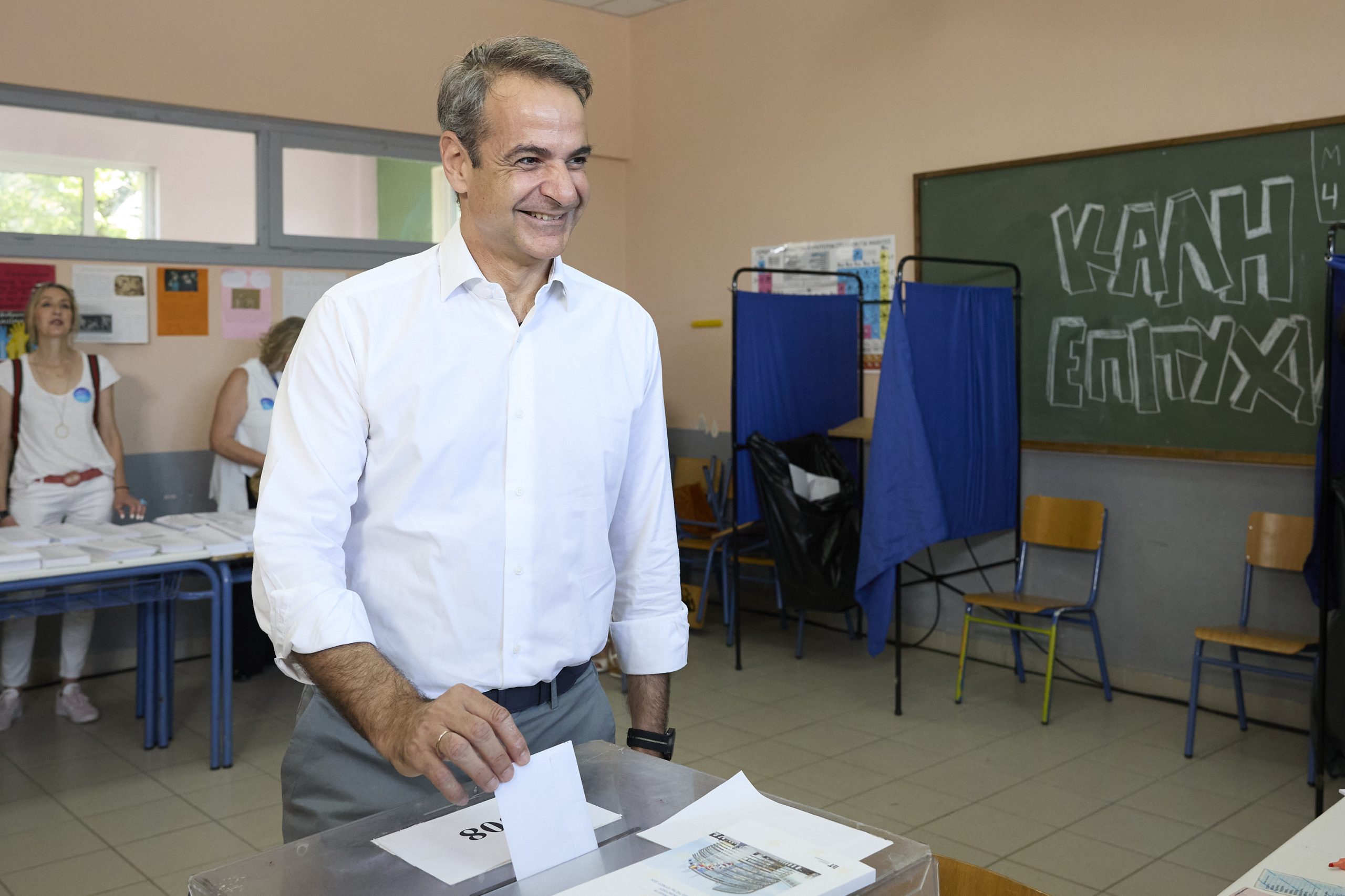 Ο Κυριάκος Μητσοτάκης ψήφισε στο 1ο Γυμνάσιο Κηφισιάς