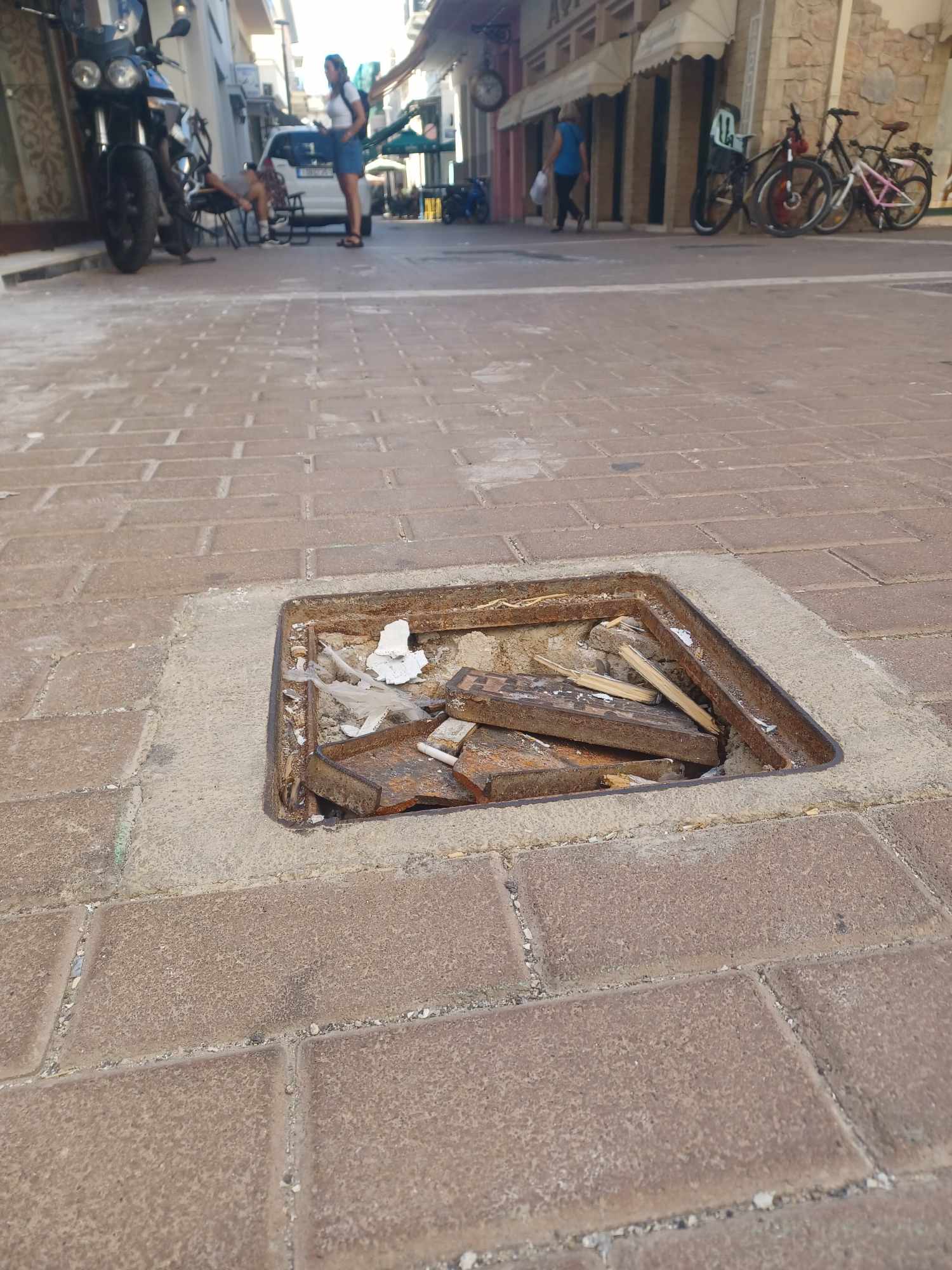 Επικίνδυνο φρεάτιο στη Σφακτηρίας