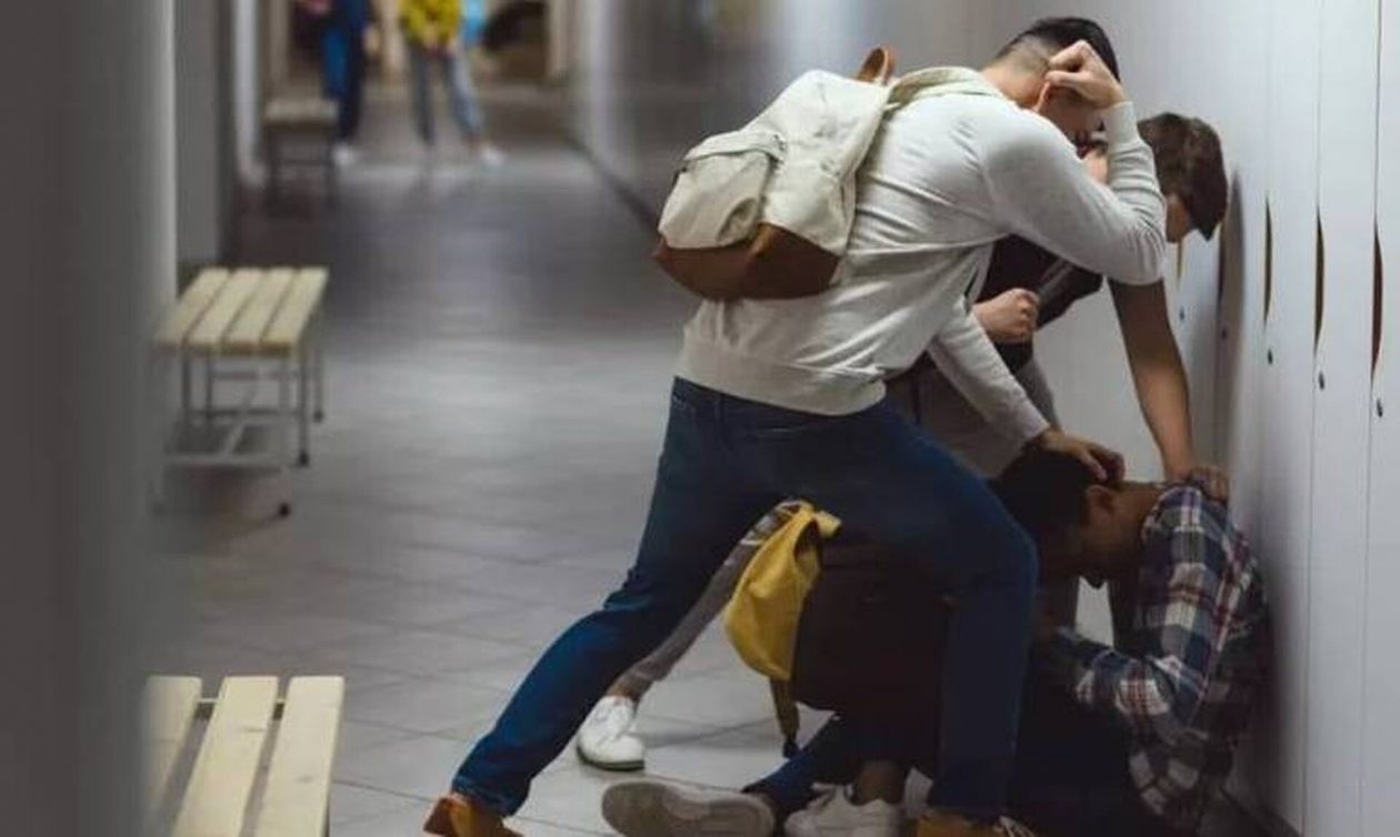 Βία ανηλίκων: Ευθύνη της οικογένειας η επιβολή ορίων στους ανηλίκους