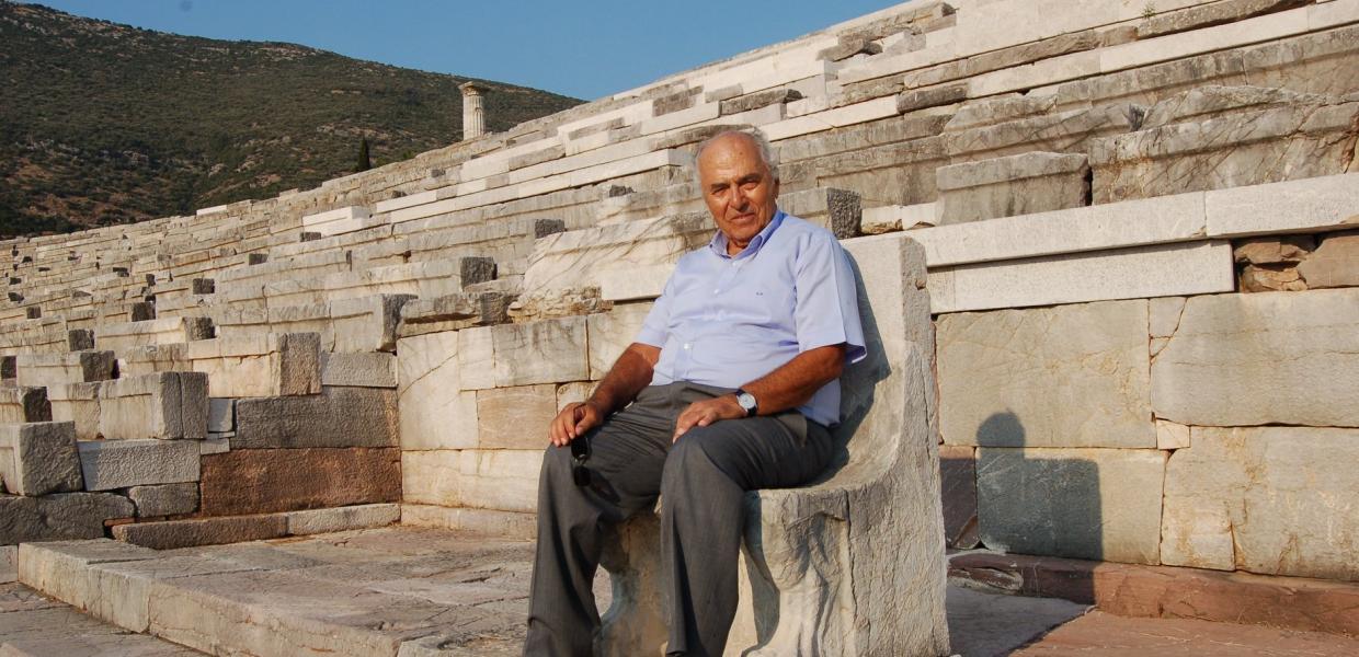 Ετήσιο μνημόσυνο για τον καθηγητή Πέτρο  Θέμελη και αποκαλυπτήρια της προτομής του