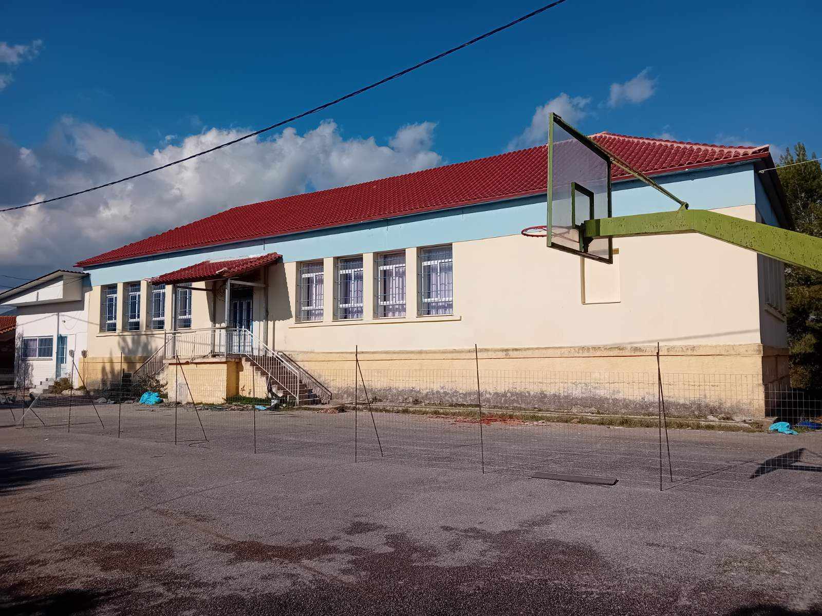 Έργα συντήρησης στα Δημοτικά  Σχολεία Άριος και Πλατέος