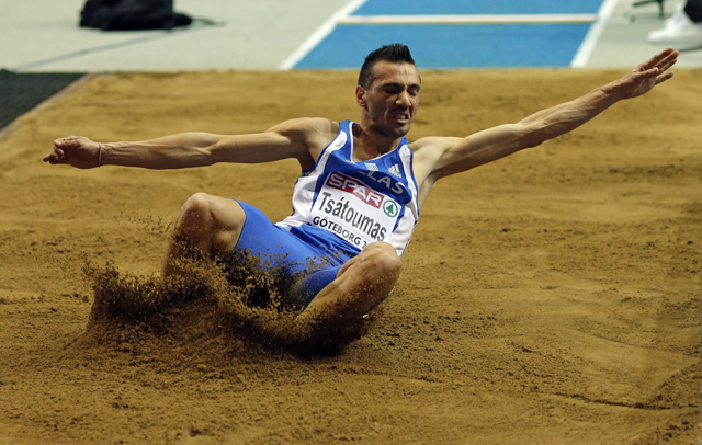Τον Μάιο Παπαφλέσσεια και “Louis Tsatoumas” Street long jump
