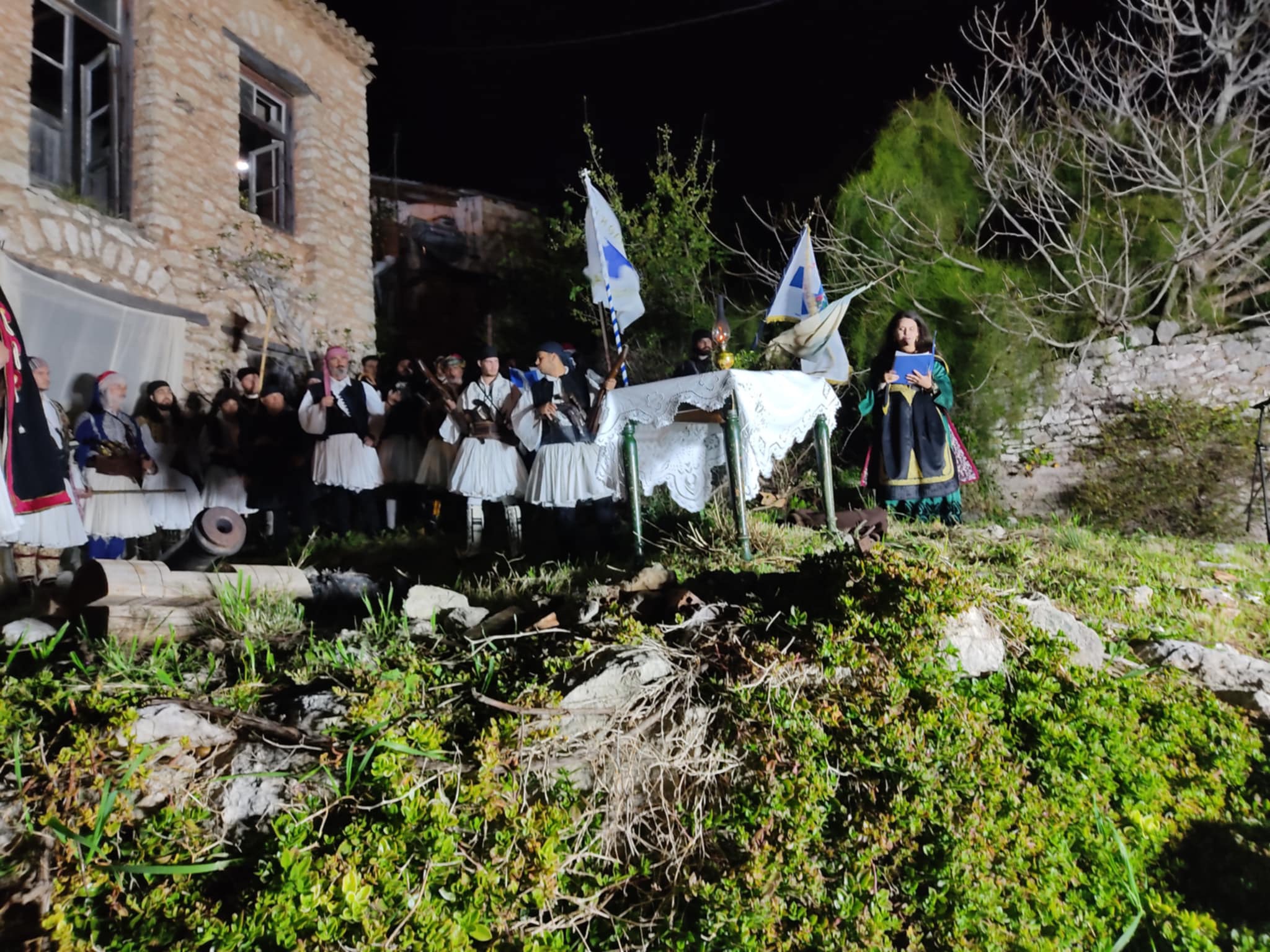Εντυπωσιακές και φέτος οι λαμπαδηφορίες στο Σιδηρόκαστρο