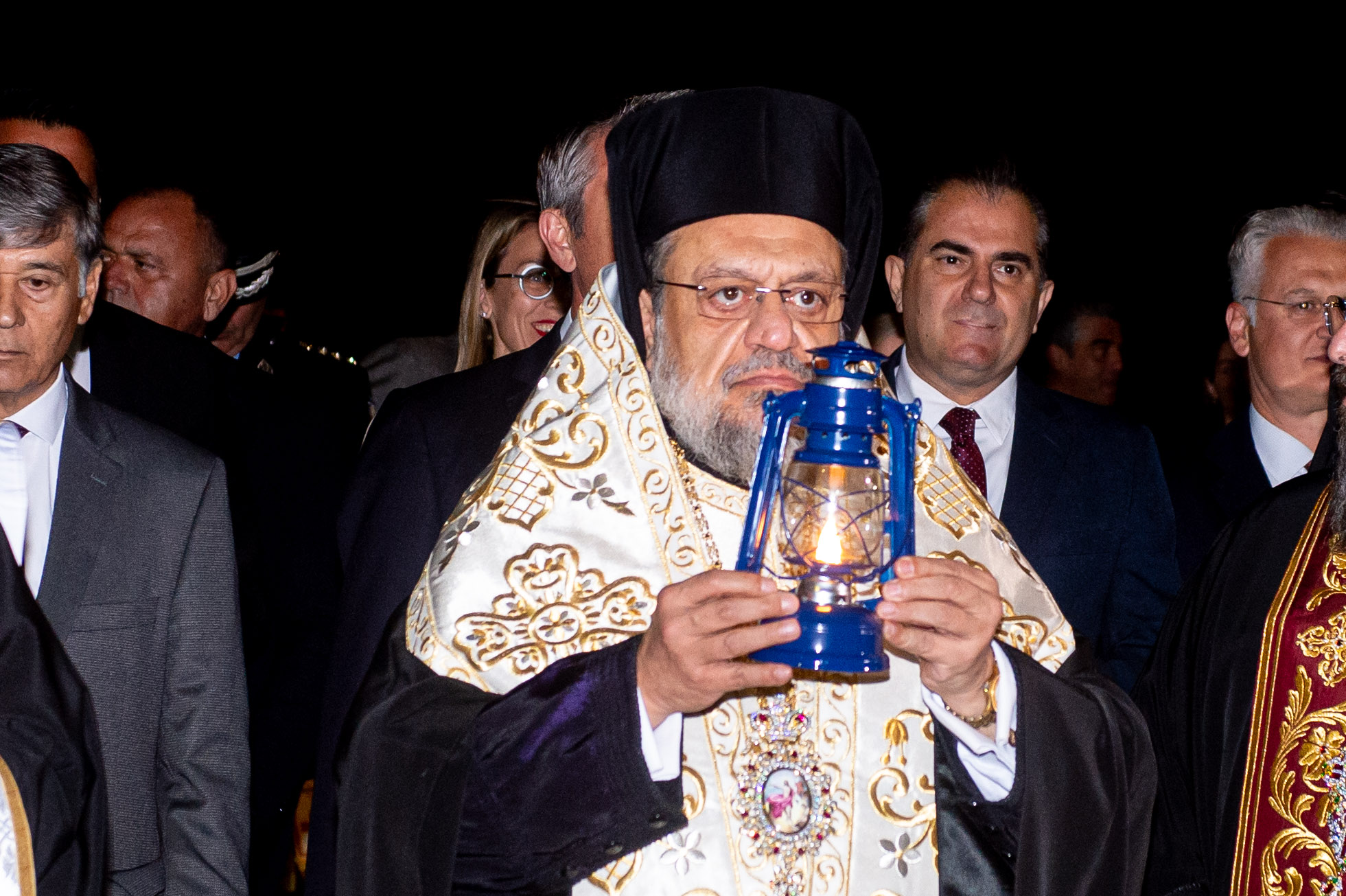 Ο Μητροπολίτης Μεσσηνίας υποδέχθηκε το Άγιον Φως