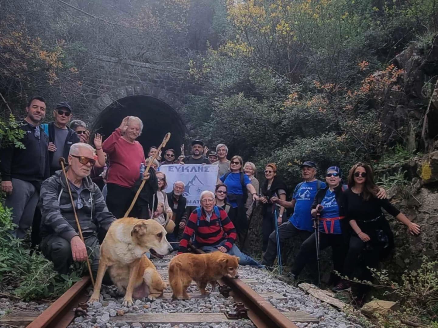 Η ομάδα #αγαπάμεΔεσύλλα  συνεχίζει ακάθεκτη τις δράσεις της