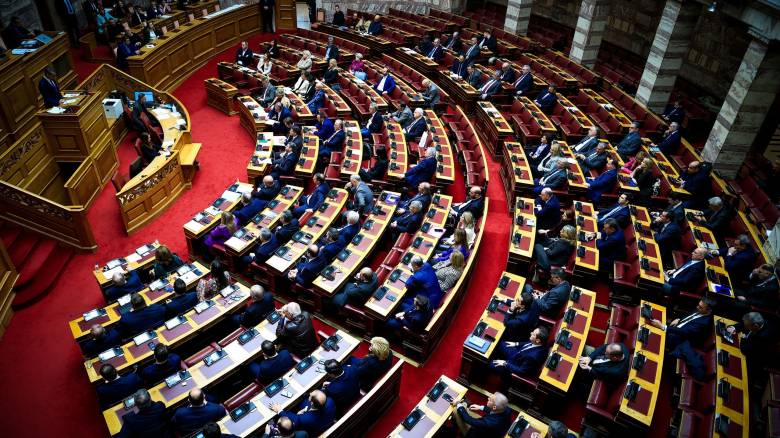 Όλοι εναντίον όλων και όπου βγει;