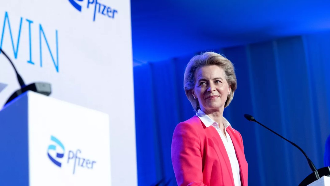Pfizergate: Δικαστική απόφαση υπέρ της δημοσιοποίησης των sms Φον ντερ Λάιεν – Μπουρλά