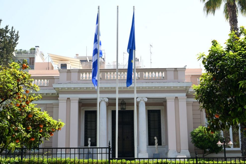 Liberation: Πολιτικοοικονομικό σκάνδαλο στην Ελλάδα κλονίζει την κυβέρνηση