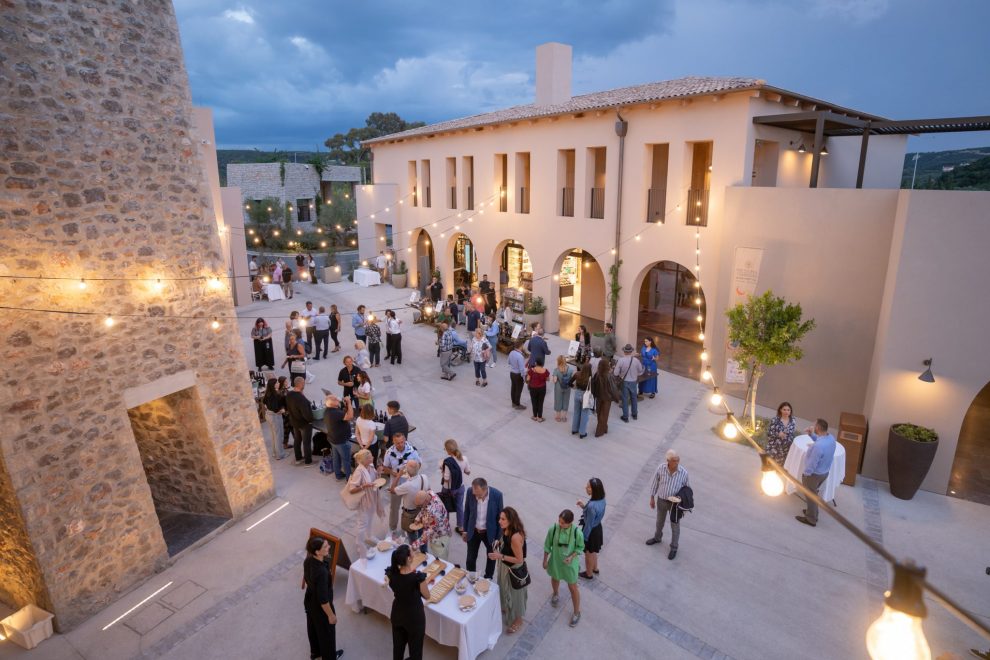 Costa Navarino: Messinia Terroirs Wine Festival από  13 έως 15 Ιουνίου στη Navarino Agora