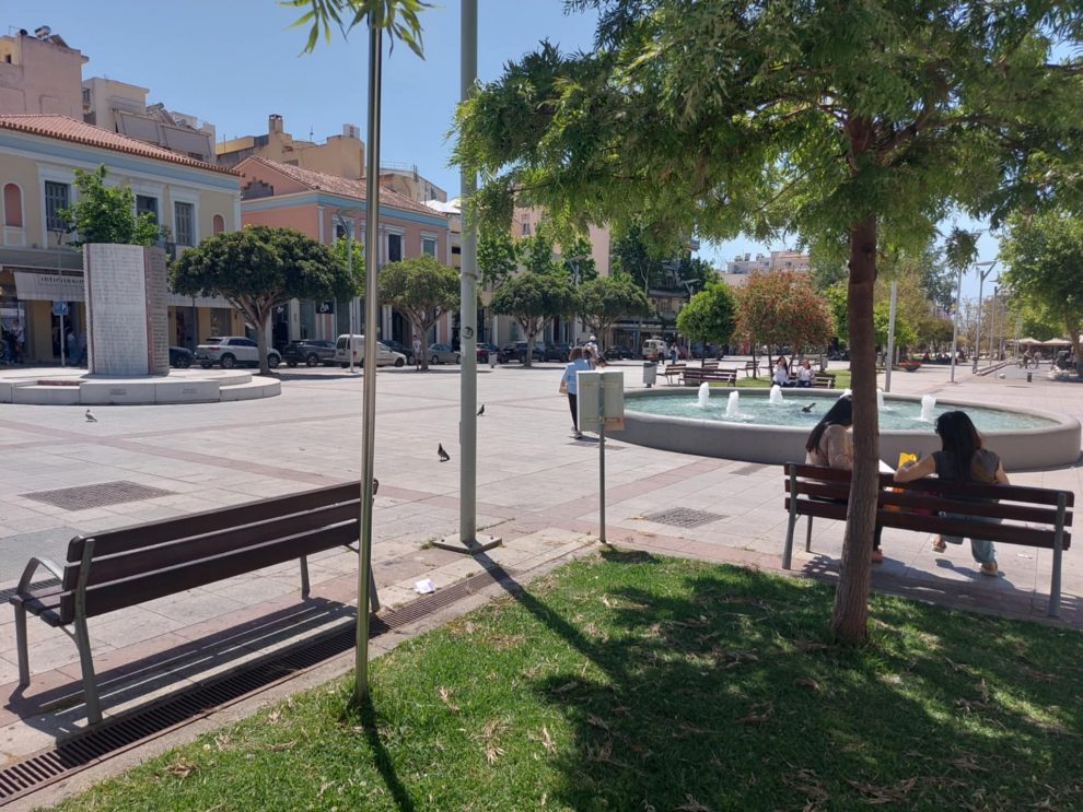 Ακόμα τίποτα με τα παγκάκια…