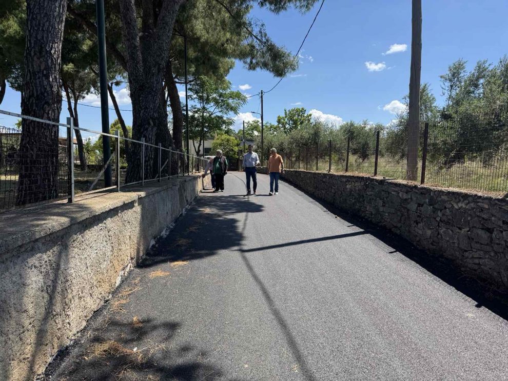 Ολοκλήρωση ασφαλτόστρωσης οδού περιμετρικά  του πρώην Δημοτικού Σχολείου Πελεκανάδας