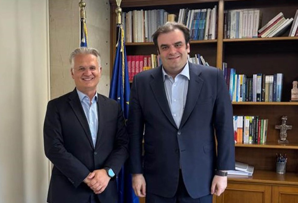 Συνάντηση Πτωχού –  Πιερρακάκη: Αξιοποίηση δημόσιας περιουσίας και αναπτυξιακά έργα στο επίκεντρο