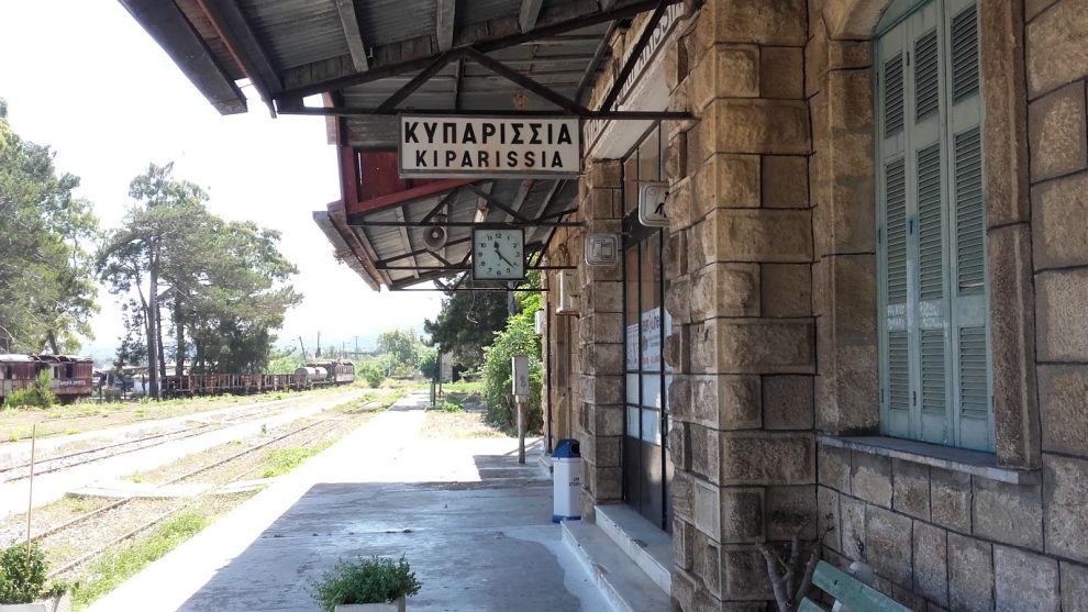 Αμαξοστοιχία από την Κυπαρισσία  στο Σιδηροδρομικό Μουσείο του ΟΣΕ